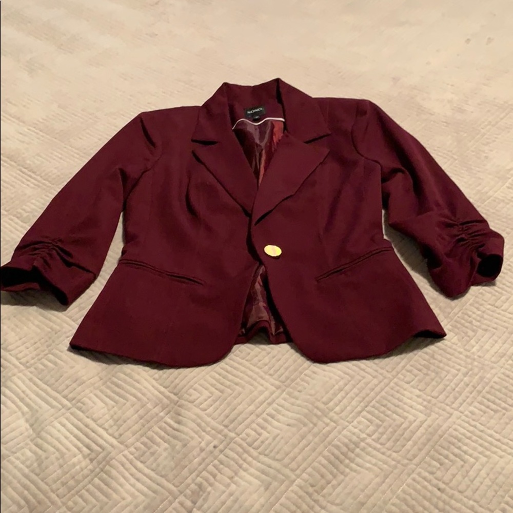 XOXO burgundy blazer